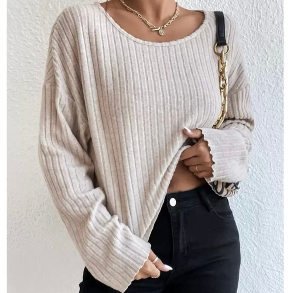 Shein Essence Drop Shoulder Ribbed Lettuce Trim Tee Beige Long Sleeve EUC Small